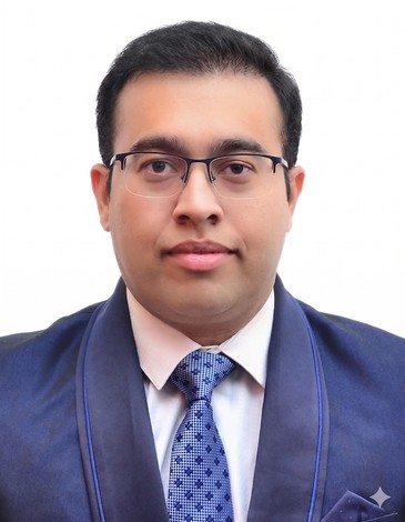 Portrait of Mayukh Mukherjee, Data Architect